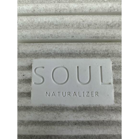 Naturalizer Soul Women's Tia Slip-On Sneakers Size 9 White - Picture 8 of 9